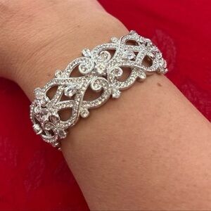 Nardi Silver Filigree Rhinestone Hinged Bracelet – Bridal Statement Jewelry